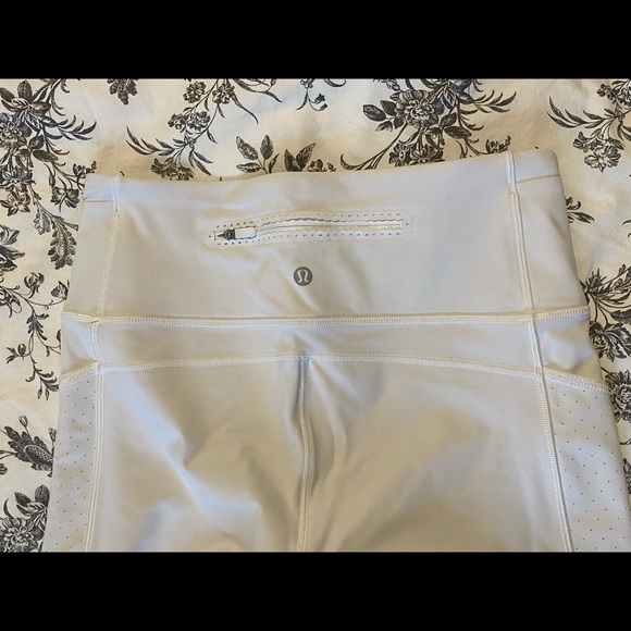 Lululemon Mind Over Miles Crop Legging - Picture 2 of 8